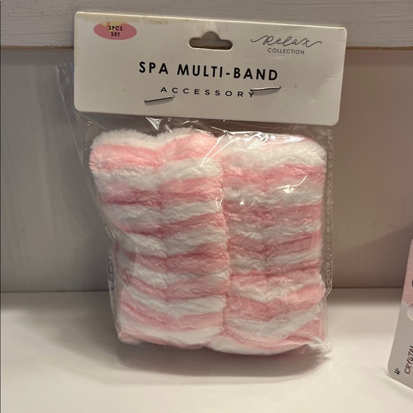 E.L.F Skin Care and Spa Multi-Band Set - Picture 3 of 4